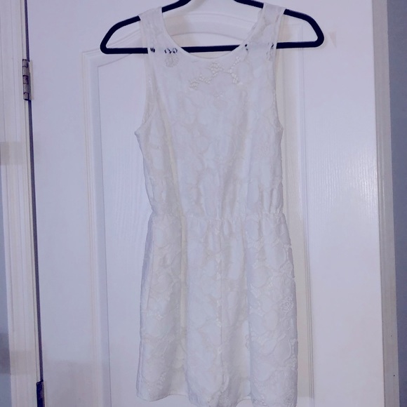 White XXS BCBG Romper - Picture 2 of 2